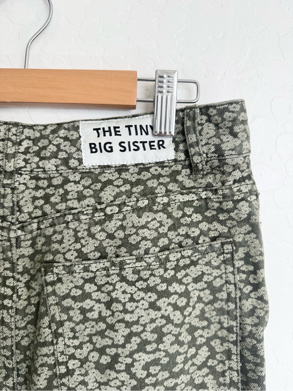 The Tiny Big Sister Olive Floral Berta Long Jeans 36 US 4 - Picture 6 of 8
